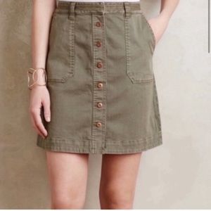 Pilcro • khaki green button down skirt size 4